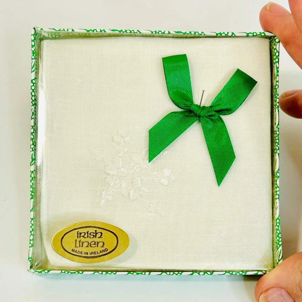 Vintage Irish Linen Embroidered White Handkerchief, New in Box - Picture 2 of 12